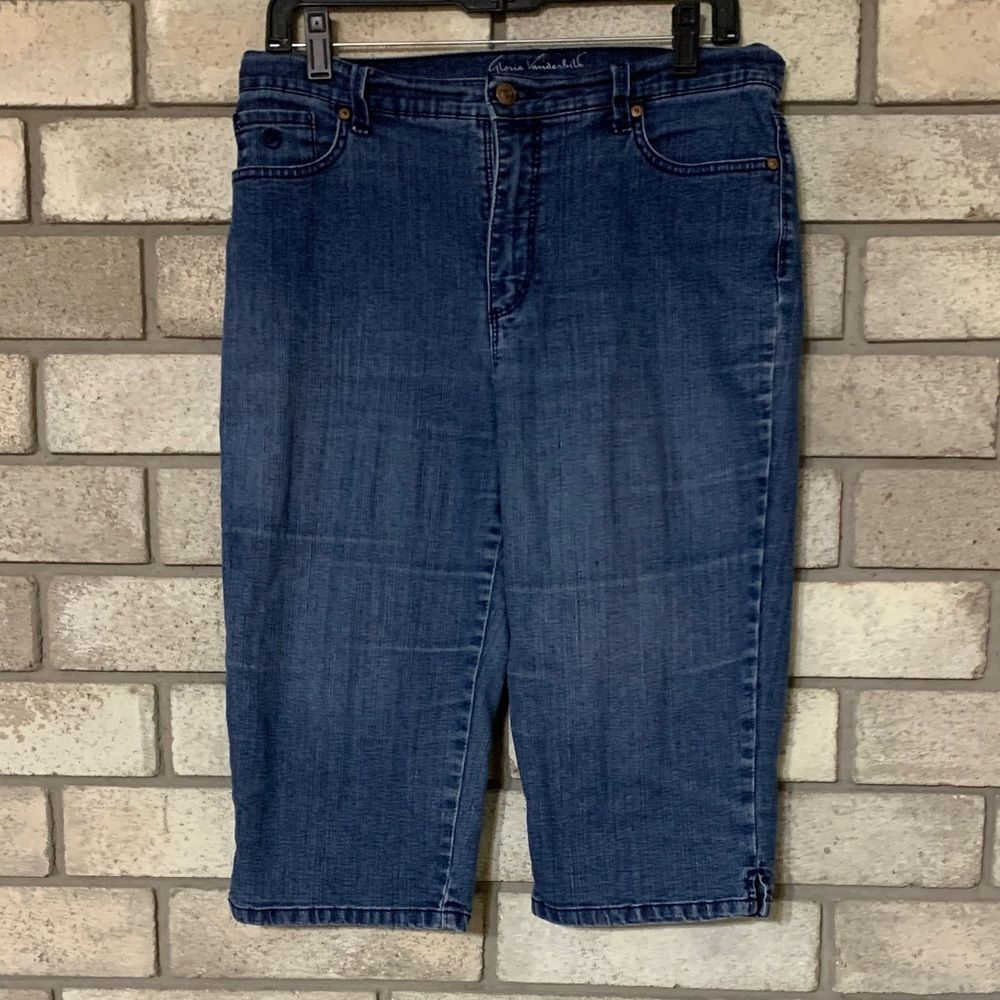 3for$20 jeans  , covers knee 10p (3 quarter)